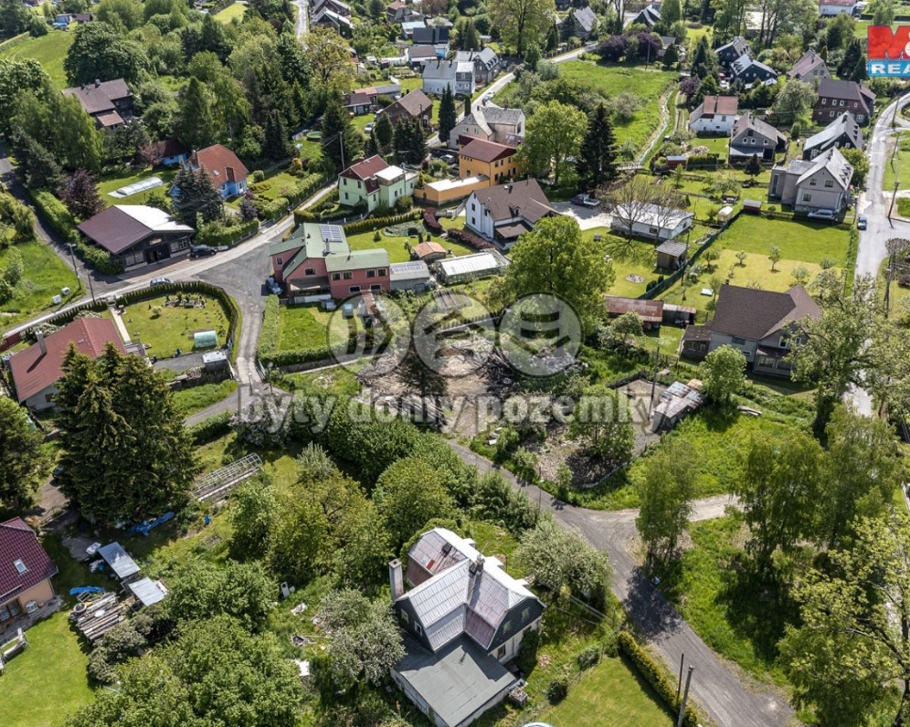 Prodej pozemku k bydlení, 742 m²